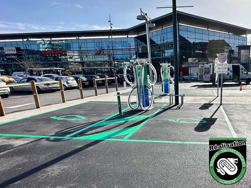 Marquages IRVE Intermarché de Rennes (35000) - Armen-Signalisation agence de Lorient project-slider-image